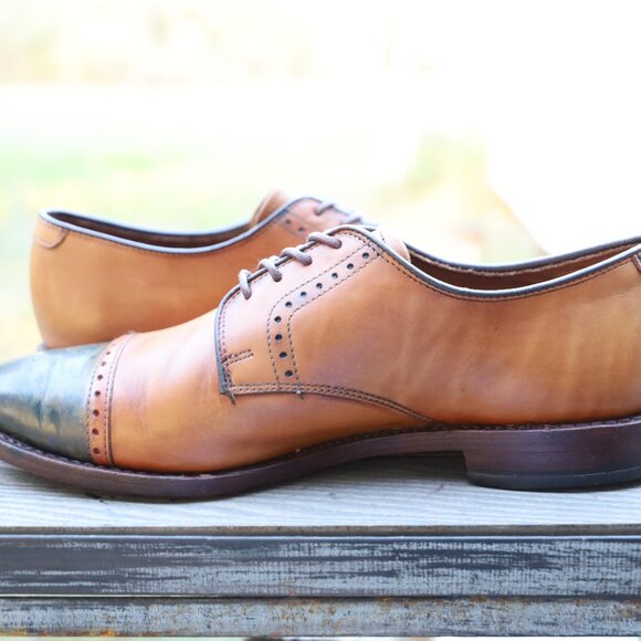 SALE - Allen Edmonds Clifton 9.5-D Brown Captoe Derby Mens Dress Shoes - Picture 6 of 10